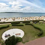Strandhotel Nr 24 4* לבואה