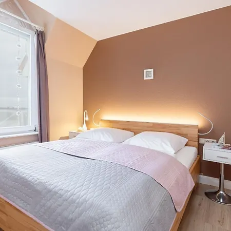 Strandhotel Nr 24 Apartament Laboe